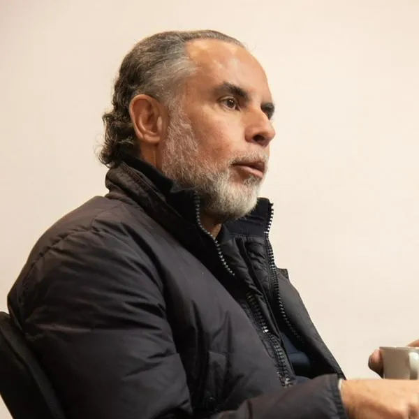 Allanan casa de Armando Benedetti: dice que hay abuso de poder y se riega