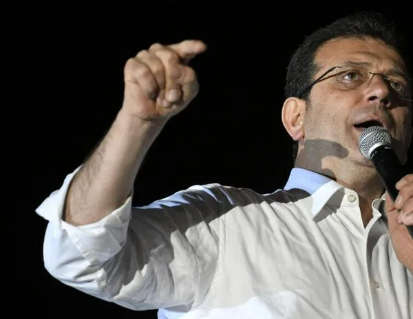 Fiscalía turca pide 2.000 años de cárcel contra el opositor Ekrem Imamoglu por supuesta corrupción