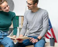 ¿Por qué hablar más de un idioma protege su salud cerebral y ralentiza el envejecimiento?: la respuesta, aquí