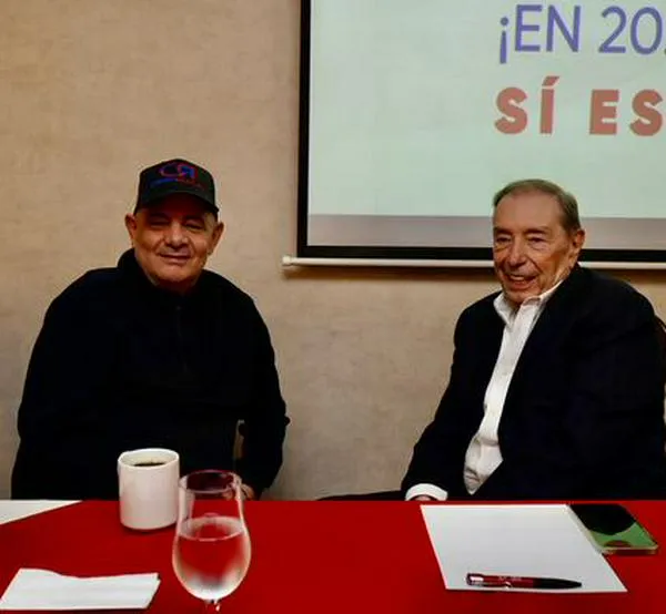 Vargas Lleras y Fuad Char dirigen reunión de Cambio Radical para definir temas de bancada