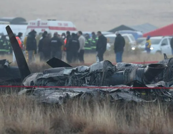 Mueren 20 soldados turcos tras la colisión de un avión militar en Georgia