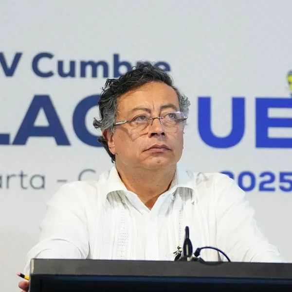 Gustavo Petro dejó insólito mensaje en ácida respuesta a Andrés Pastrana