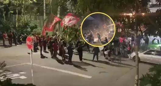 Hinchas de Nacional emboscaron a hinchas de América en Medellín: videos aterran 