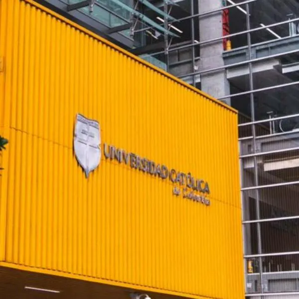 Universidad Católica se pronuncia y dice que recibió amenaza y evacuaron