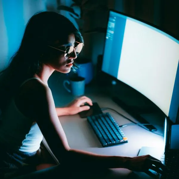 Qué no compartir con ChatGPT: recomendaciones de experta en ciberseguridad