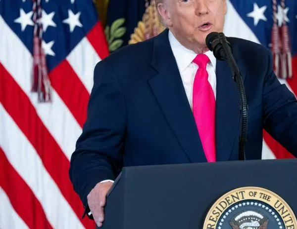 Trump critica a los demócratas en el caso Epstein y anuncia que quiere una investigación federal