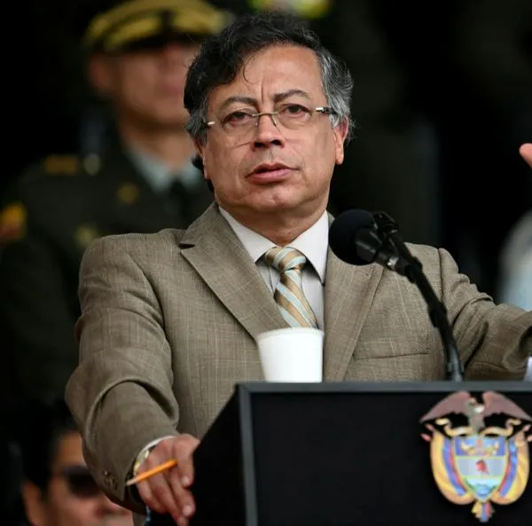 Petro justificó muerte de menores en bombardeo a grupo de ‘Mordisco’: "Difícil reconocer riesgos"