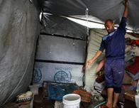 En Gaza, el comienzo del invierno sumerge a los palestinos en el frío y la lluvia