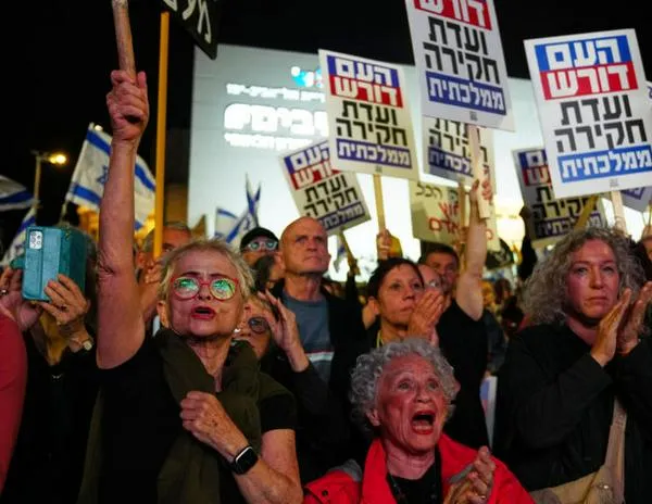 Israelíes piden al Gobierno investigar fallas de seguridad del 7 de octubre en medio de protestas