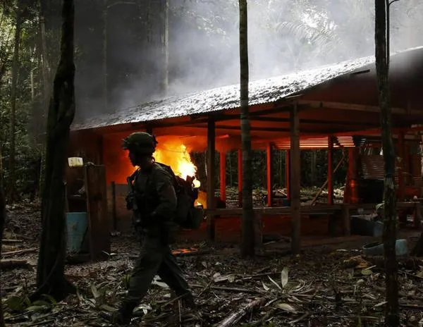 Colombia: confirman la muerte de siete menores en bombardeo a disidencias de las FARC