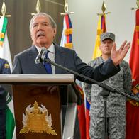 Exministro que renunció en 2019 por bombardeos se refirió a los niños muertos en Guaviare bajo la orden del presidente Petro. 