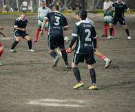 La barra que juega fútbol: goles y emociones con el torneo de Holocausto Norte en La Asunción