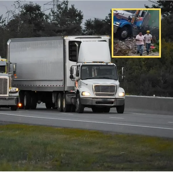 Una tractomula se quedó sin frenos en Buenaventura y el conductor se salvó 