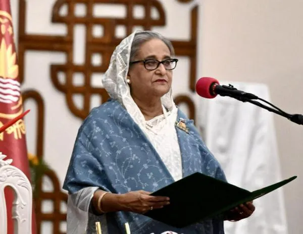 La ex primera ministra de Bangladesh Sheikh Hasina es condenada a muerte por represión de protestas