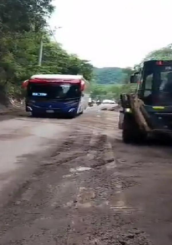 Derrumbe en la vía Apulo–Anapoima: así está el paso para el lunes festivo