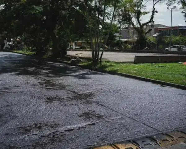 Intervienen 6 mil metros cuadrados de malla vial en municipio del Eje Cafetero: reparchean 15 puntos críticos