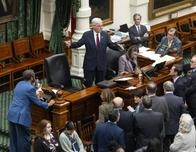 Corte federal detecta “manipulación racial” en nuevo mapa congresional de Texas y prohíbe usarlo