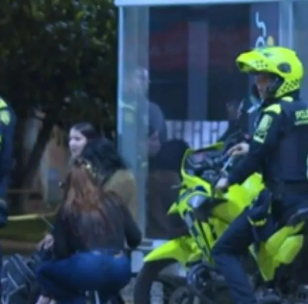 Identifican a mujer que murió atropellada por su novio cerca del centro comercial Bulevar Niza. Discutieron en un carro. 