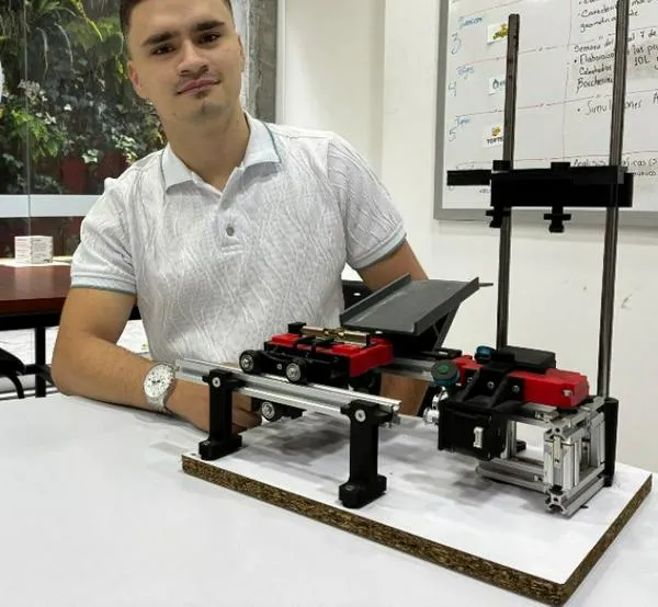 De “La Universidad en tu Colegio” al Doctorado: la historia de Miguel Ángel Londoño, graduado UAM