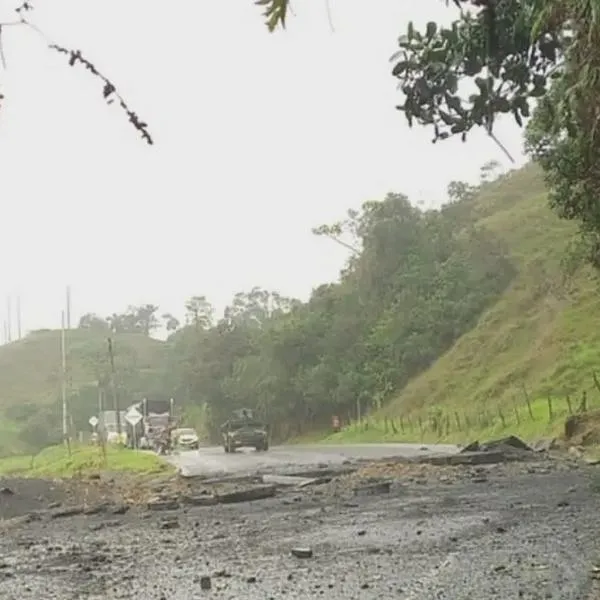 Atentado en vía Medellín-costa Caribe: atacan con explosivos en Antioquia