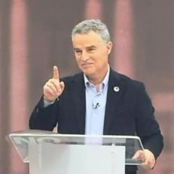 Aníbal Gaviria será el candidato presidencial de Fuerza de las regiones; Juan Carlos Cárdenas y Juan Guillermo Zuluaga renunciaron.