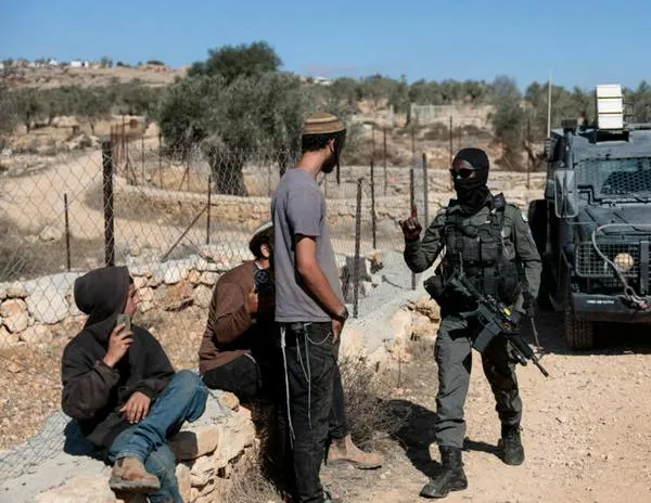 Human Rights Watch acusa a Israel de crímenes de guerra en los campos de Cisjordania