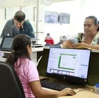 A estos trabajadores en Colombia les podrían pagar la mesada 14 de la pensión