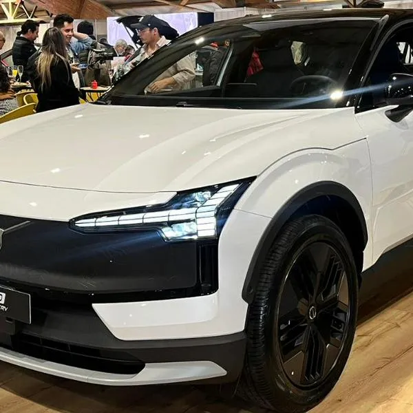 Estos son los nuevos carros híbridos y eléctricos que lanzaron marcas como Volvo, Kia y Chevrolet en Salón del Automóvil de Bogotá.