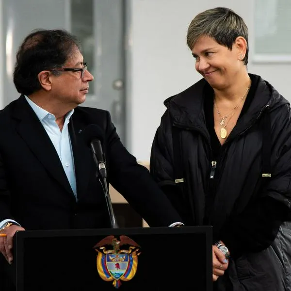 Las 2 opciones que tiene Petro para traer a Verónica Alcocer a Colombia desde Suecia: la lista Clinton los tiene en jaque