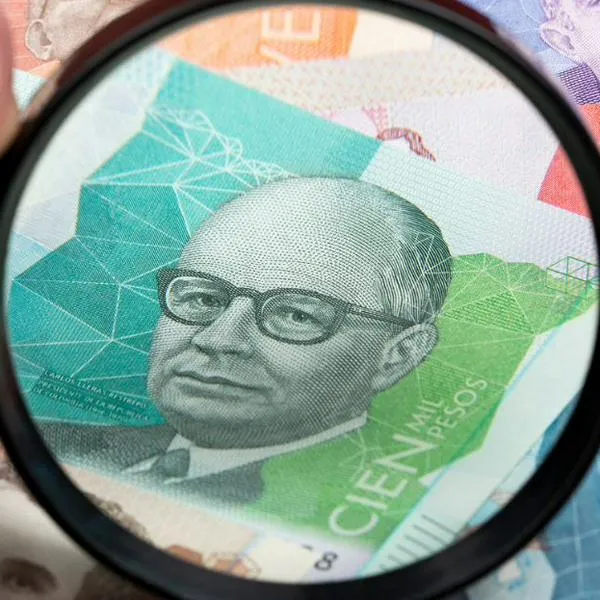 Cuánto costaría pago a trabajador en Colombia si salario mínimo sube 11% en 2026