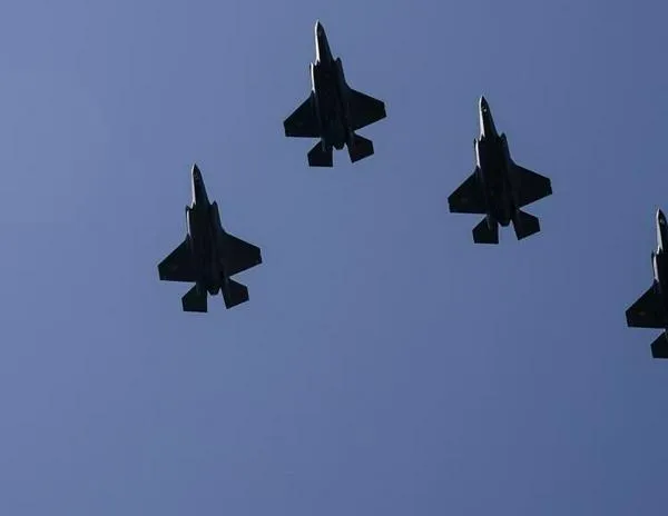 Seis aerolíneas cancelan sus conexiones con Venezuela tras la advertencia de EEUU