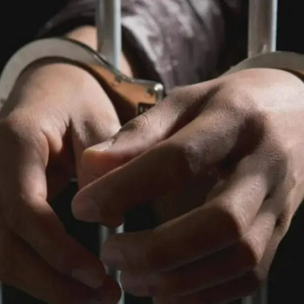 Hombre de 27 años es señalado del asesinato de su abuela en Cali: habría quemado restos en un horno