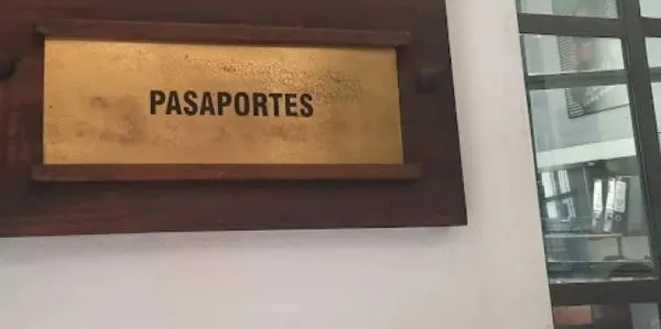 A dominicano lo señalan de presentar cédula falsa para sacar pasaporte en Manizales