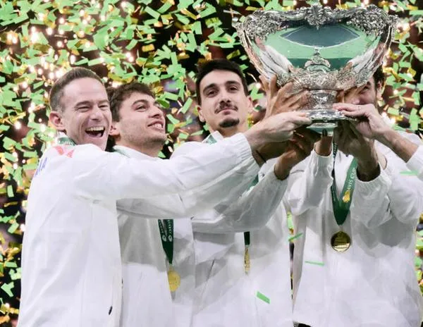 Italia gana sin Sinner a España y conquista su tercera Davis seguida