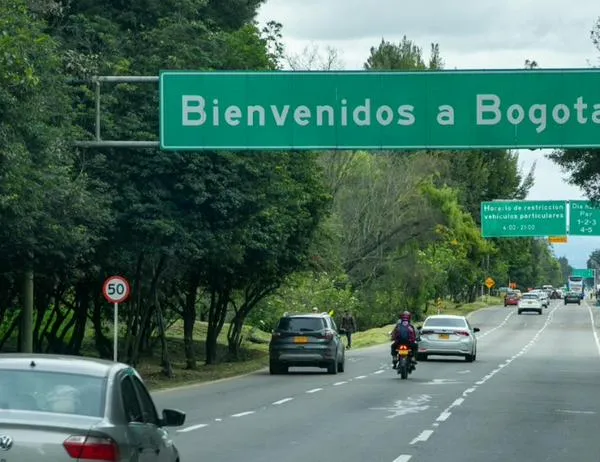 ¿Cómo opera el pico y placa en Bogotá este lunes 24 de noviembre? Conoce aquí 