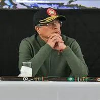 "El presidente se quedó sin datos": le caen a Petro por silencio luego de informe de Caracol TV sobre nexos con disidencias. 
