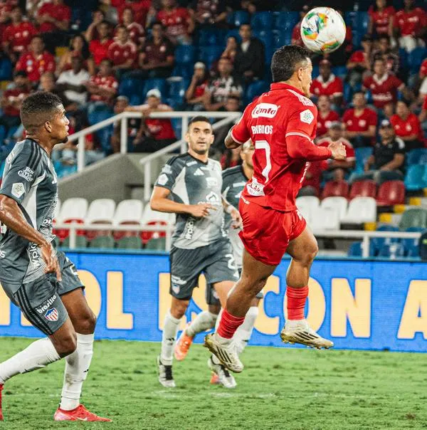 Partido de América vs. Junior de Barranquilla, que tuvo un autogol polémico