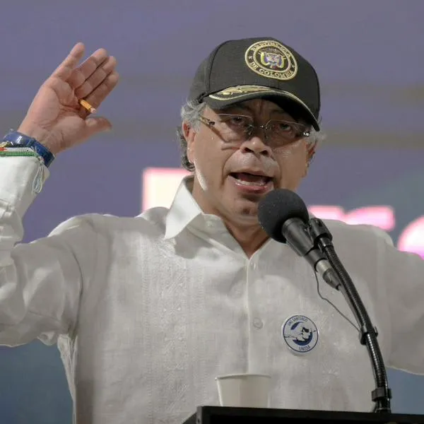 Petro habla sobre informe Noticias Caracol: señaló a Iván Duque