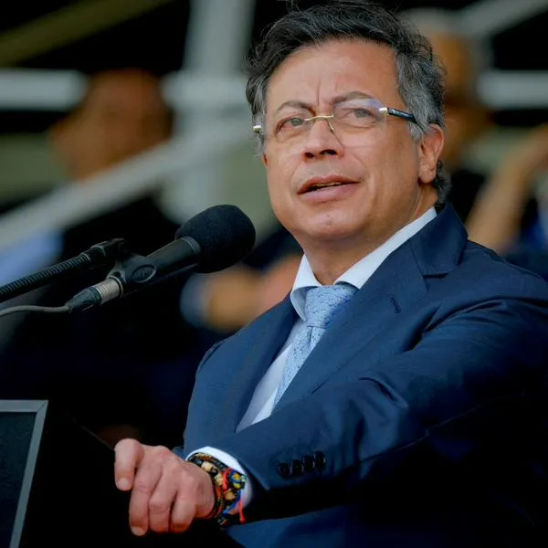 Petro celebró que su apellido siga creciendo y publicó foto de su nueva nieta