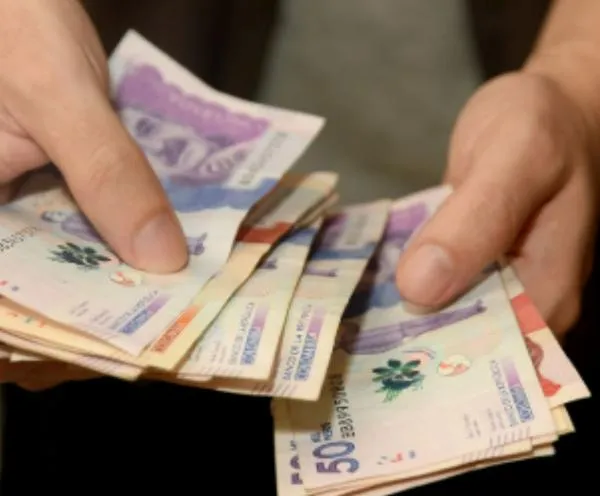 Nueva propuesta del salario mínimo en Colombia toma fuerza y aumento sería bajo