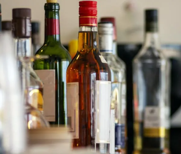 Precio de bebidas alcohólicas subiría en Colombia por plan del Gobierno: por qué