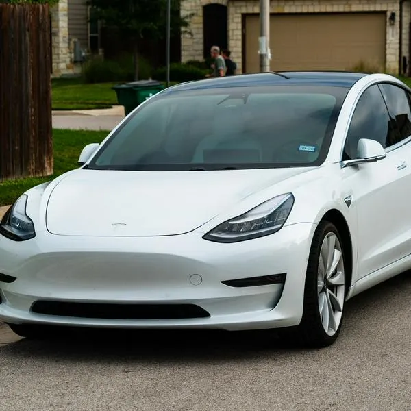 Carro Tesla