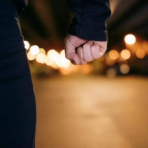 Joven recibió golpiza en bar de Suba (Bogotá) y le partieron el cráneo