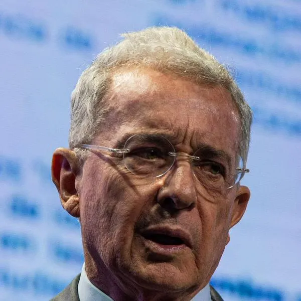 "Siento profundo dolor": duro golpe para Álvaro Uribe por decisión contra su hermano, Santiago Uribe. El expresidente se pronunció. 