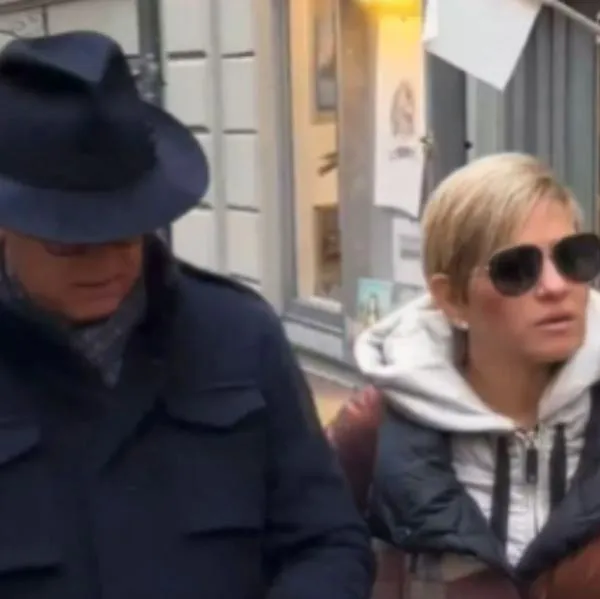 Apareció primer video de Verónica Alcocer en Suecia: huyó de periodistas y la vieron de compras en zonas comerciales de Estocolmo. 