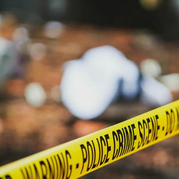 Tenía a su mamá muerta guardada en closet y se disfrazaba como ella, en Italia