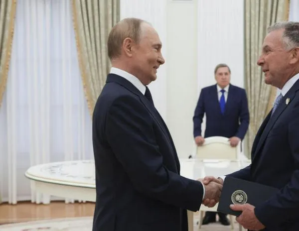 Steve Witkoff asesoró a Moscú sobre cómo negociar con Trump sobre Ucrania, según Bloomberg