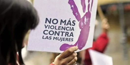 Foro 'PAREMOS YA': alerta sobre el acelerado avance de violencia digital contra mujeres en Colombia