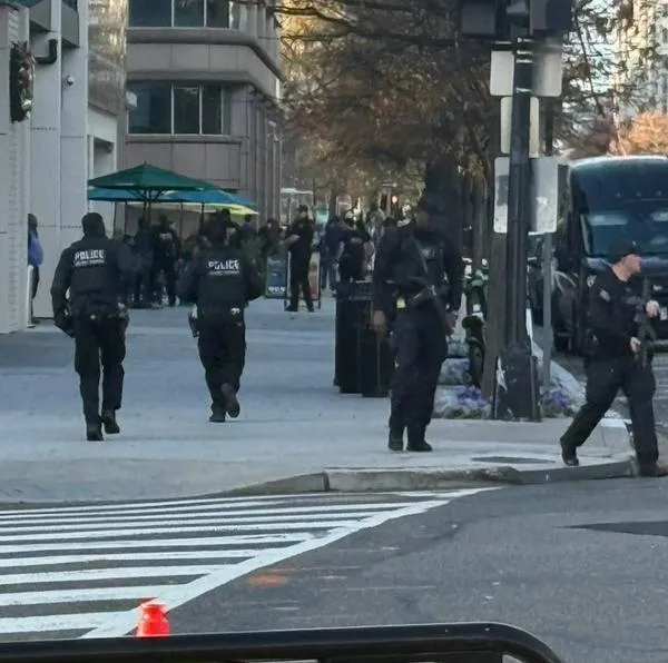 Tiroteo Casa Blanca: guardias nacionales fueron baleados, Departamento de Estado