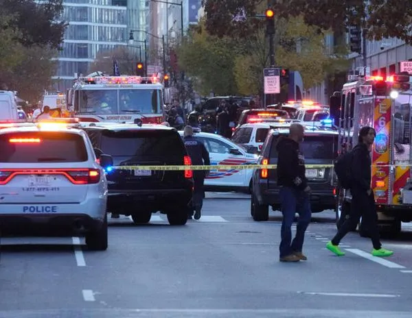 Dos miembros de la Guardia Nacional son baleados en las inmediaciones de la Casa Blanca